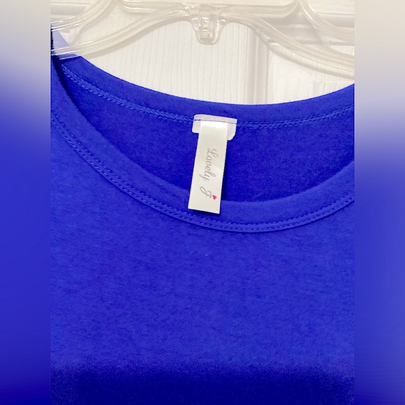 Sequin Pocket Tee w/Twist Front, Small, Color Royal Blue - Picture 4 of 5